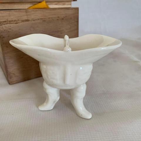 古玩陶瓷白釉爵杯真品鑒賞圖