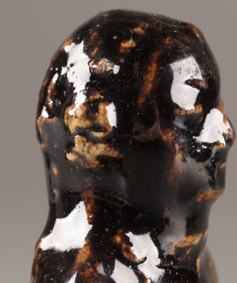 古玩陶瓷褐釉人物造像真品鑒賞圖