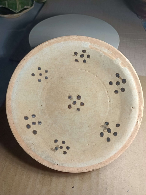 古玩陶瓷盤真品鑒賞圖