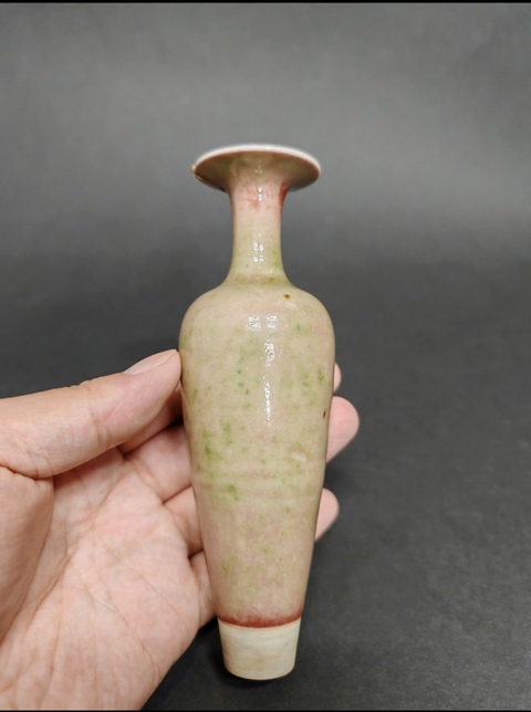 古玩陶瓷豇豆紅釉柳葉瓶真品鑒賞圖