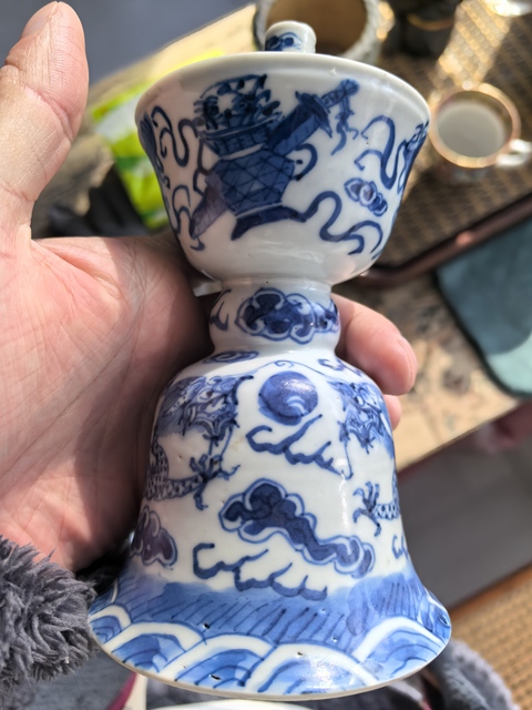 古玩陶瓷青花龍紋燭臺真品鑒賞圖