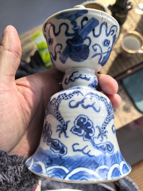 古玩陶瓷青花龍紋燭臺真品鑒賞圖