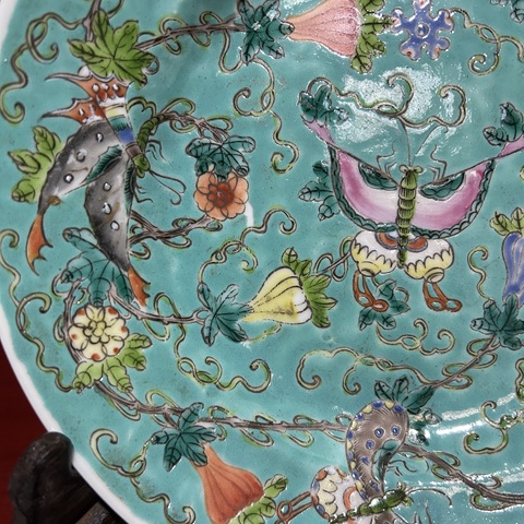古玩陶瓷瓜蝶連綿粉彩盤真品鑒賞圖