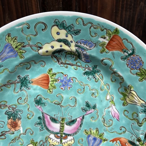 古玩陶瓷瓜蝶連綿粉彩盤真品鑒賞圖