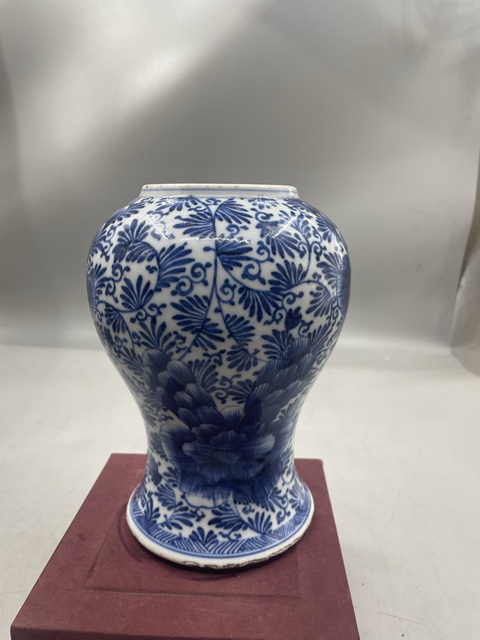 古玩陶瓷花卉紋青花鳳尾尊標本真品鑒賞圖