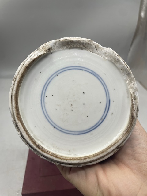 古玩陶瓷花卉紋青花鳳尾尊標本真品鑒賞圖