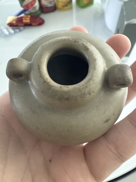 古玩陶瓷元代龍泉雙耳小罐真品鑒賞圖