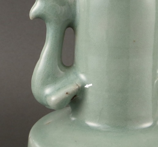 古玩陶瓷龍泉窯鳳耳瓶真品鑒賞圖