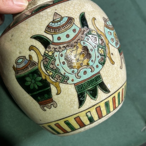 古玩陶瓷哥釉五彩博古蓋罐真品鑒賞圖