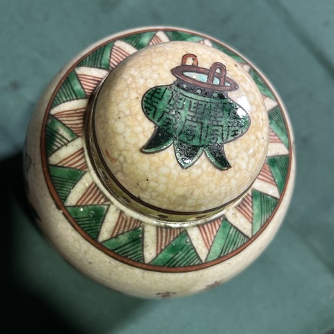 古玩陶瓷哥釉五彩博古蓋罐真品鑒賞圖