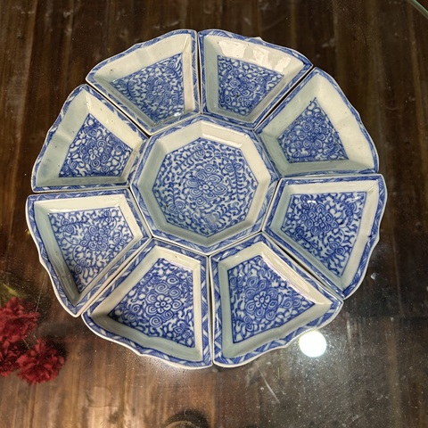 古玩陶瓷青花纏枝花卉紋九子攢盤真品鑒賞圖