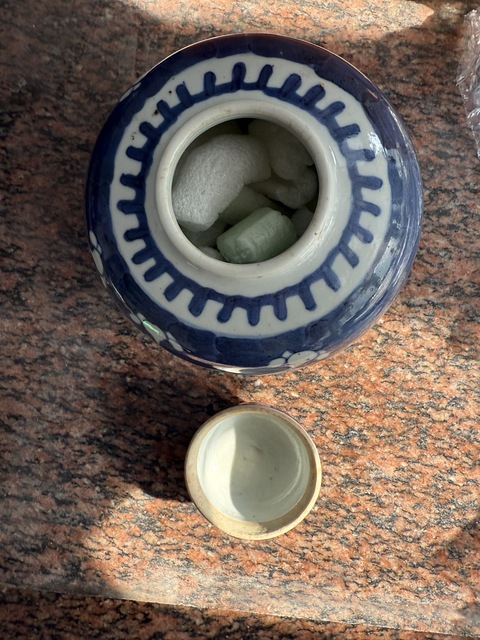 古玩陶瓷冰梅罐真品鑒賞圖