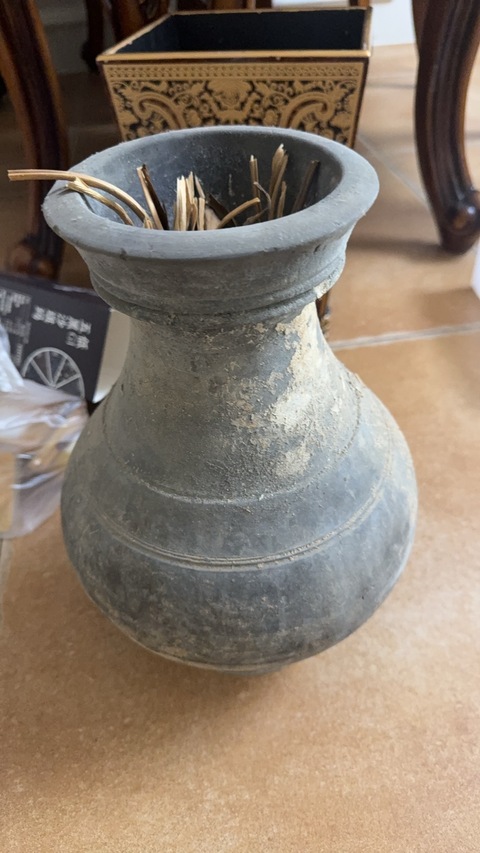 古玩陶瓷灰陶盤口壺真品鑒賞圖