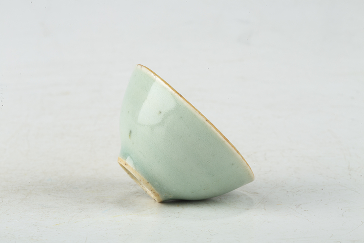 古玩陶瓷清中·豆青釉杯一對
真品鑒賞圖