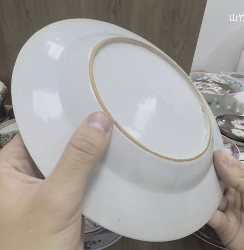 古玩陶瓷花卉紋盤真品鑒賞圖