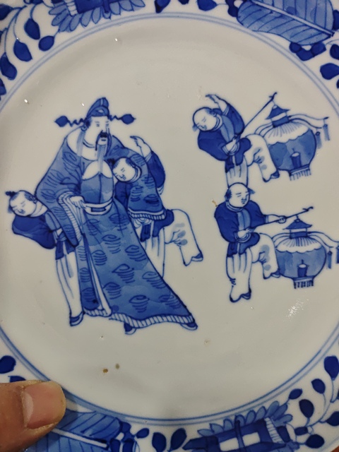 古玩陶瓷青花盤真品鑒賞圖