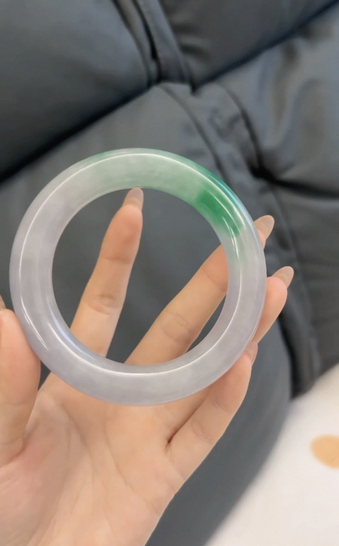 古玩玉器“染色”非天然翡翠手鐲真品鑒賞圖