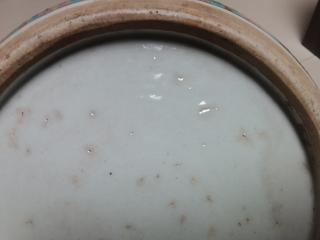 古玩陶瓷粉彩博古花卉大罐真品鑒賞圖