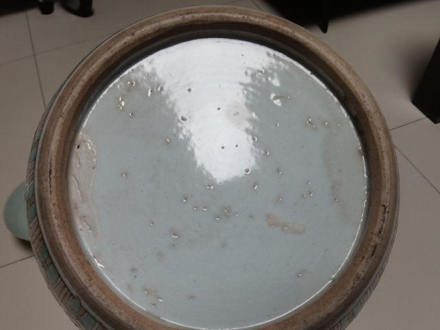 古玩陶瓷粉彩博古花卉大罐真品鑒賞圖