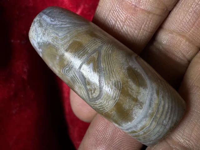 古玩玉器纏絲瑪瑙珠真品鑒賞圖