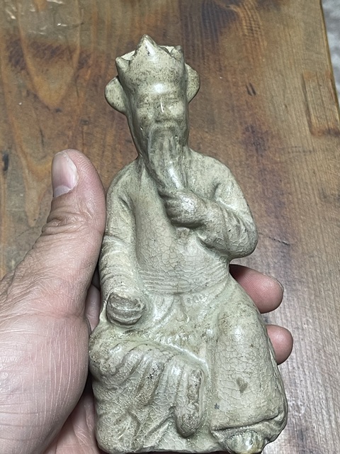 古玩陶瓷白釉人物瓷塑真品鑒賞圖