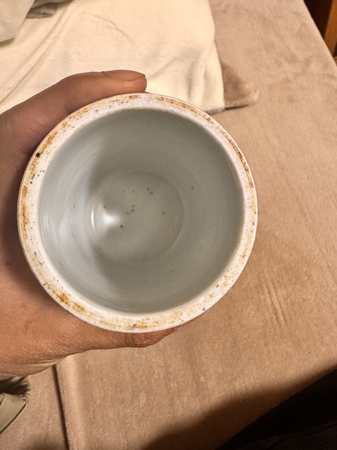 古玩陶瓷珊瑚紅地留白蘭草詩文筆筒真品鑒賞圖