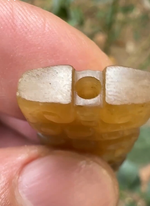 古玩玉器龍紋玉勒子真品鑒賞圖