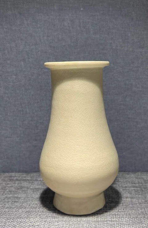 古玩陶瓷南宋米黃釉香箸瓶真品鑒賞圖