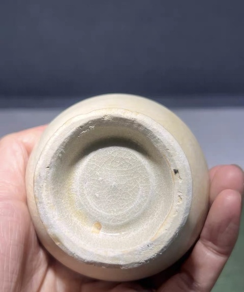 古玩陶瓷南宋米黃釉香箸瓶真品鑒賞圖