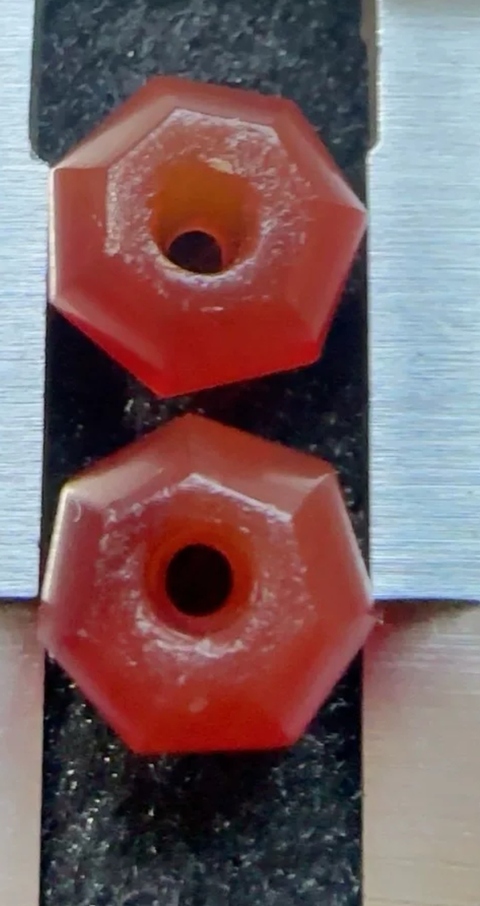 古玩玉器瑪瑙多棱珠真品鑒賞圖