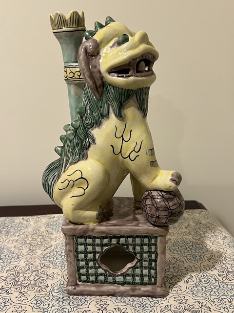 古玩陶瓷素三彩獅子塑像真品鑒賞圖