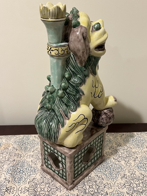 古玩陶瓷素三彩獅子塑像真品鑒賞圖