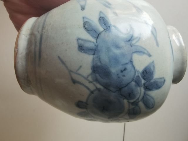 古玩陶瓷花果紋青花罐真品鑒賞圖