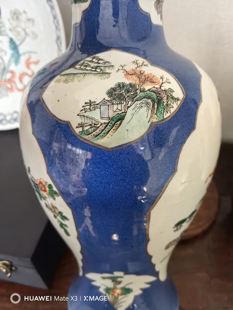 古玩陶瓷藍釉開光花鳥紋五彩觀音瓶真品鑒賞圖