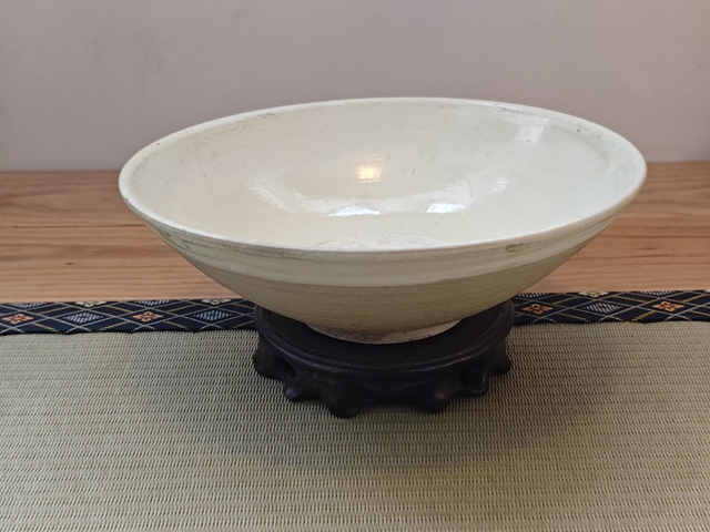 古玩陶瓷磁州窯白釉碗真品鑒賞圖