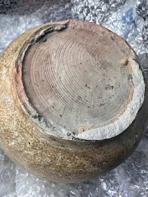 古玩陶瓷黃釉蓋盒真品鑒賞圖