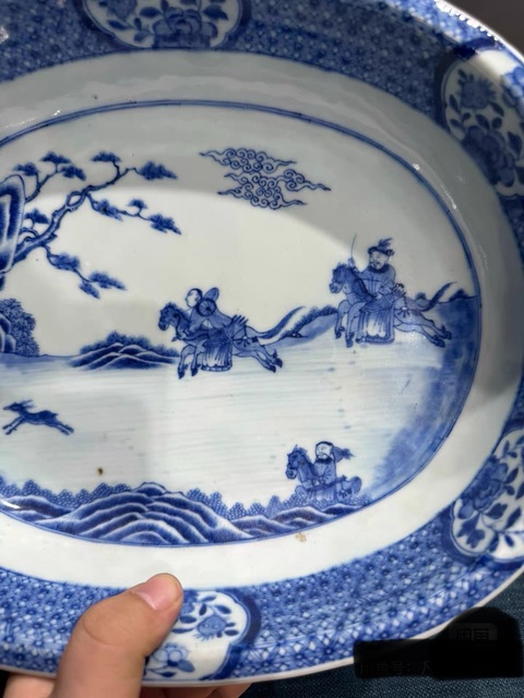 古玩陶瓷青花狩獵圖折沿盆真品鑒賞圖