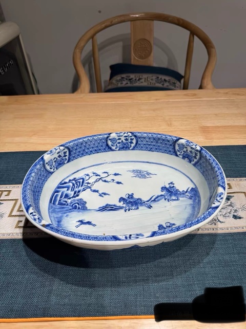 古玩陶瓷青花狩獵圖折沿盆真品鑒賞圖