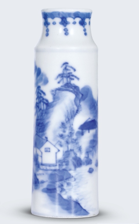 古玩陶瓷清中期青花山水樓閣紋鼻煙壺真品鑒賞圖