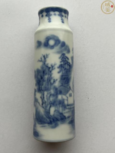 古玩陶瓷青花山水鼻煙壺真品鑒賞圖