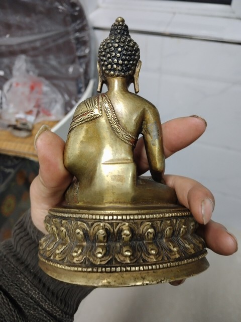 古玩銅器銅釋迦摩尼真品鑒賞圖