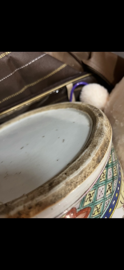 古玩陶瓷粉彩人物故事紋撇口瓶真品鑒賞圖