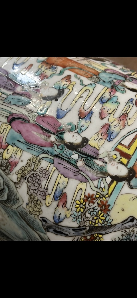 古玩陶瓷粉彩人物故事紋撇口瓶真品鑒賞圖