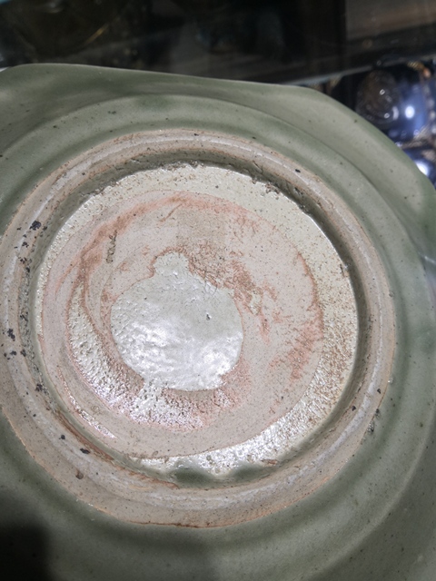 古玩陶瓷青釉四方模印盤真品鑒賞圖