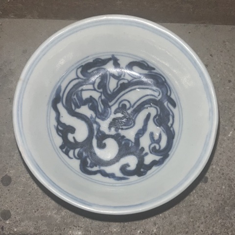 古玩陶瓷清早期 青花夔龍紋盤真品鑒賞圖