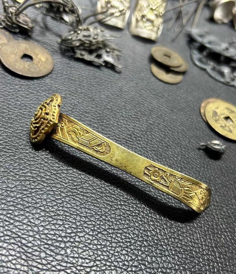 古玩銅器如意真品鑒賞圖