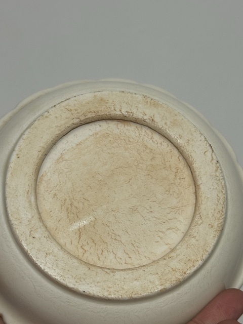 古玩陶瓷白釉葵口碟真品鑒賞圖