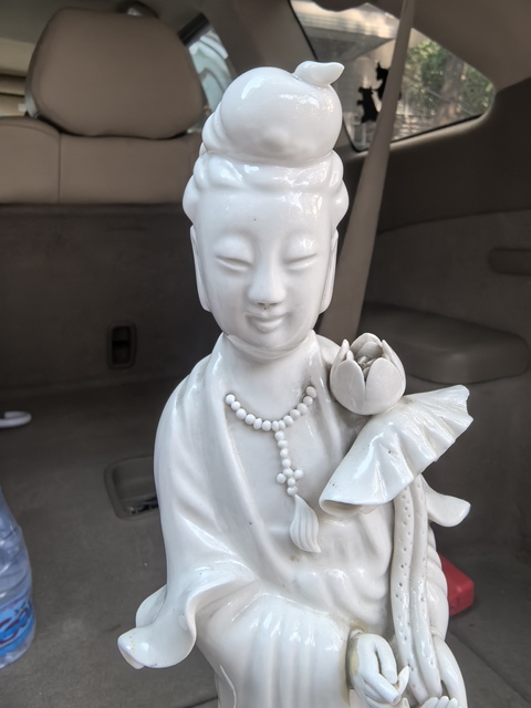 古玩陶瓷德化白瓷觀音菩薩造像真品鑒賞圖