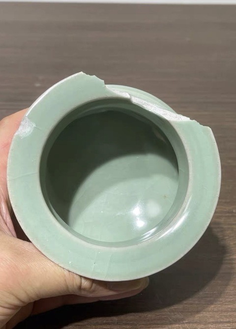 古玩陶瓷龍泉青瓷鬲式爐真品鑒賞圖