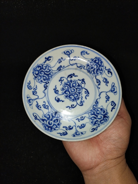 古玩陶瓷青花盤真品鑒賞圖